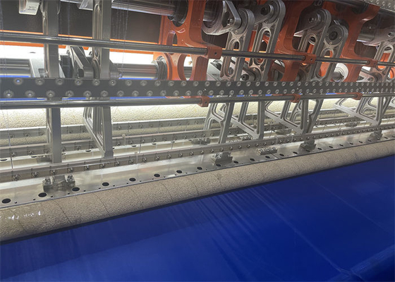 Moderne #16/#19 Nadelfabrik Quilting-Maschine 25.4mm Nadeldistanz 1400 R/min Maximal Nähgeschwindigkeit