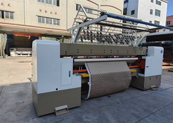 Professionelle Quilting-Maschine Industriequilting-Ausrüstung mit 25,4 mm Nadelweite