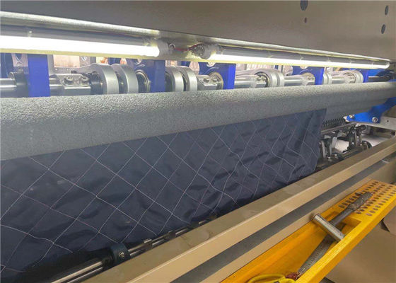 200m/h 300cm Breite Automatische Schloss-Stich-Quilting-Maschine für Bettwäsche 1000RPM Geschwindigkeit