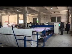 Automatische Zuführung und Schneidung kontinuierlicher Art Computerisierte Quiltmaschine mit einer Nadel